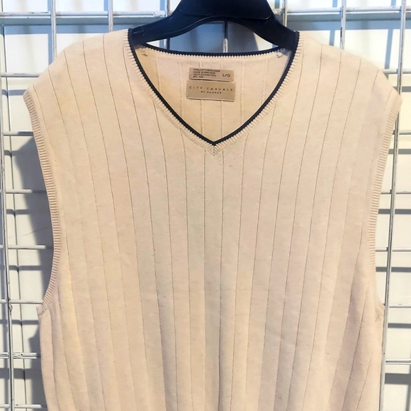 Dress Shirt And Sweater Vest - Picture 5 of 6